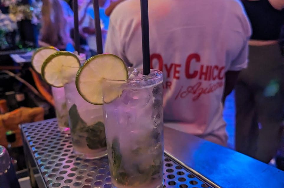Oye Chico Bar: noches de ron y sabor cubanos en Paraguay.