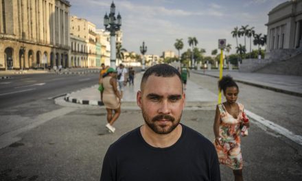 Fidelistas exigen una Revolución contra Canel